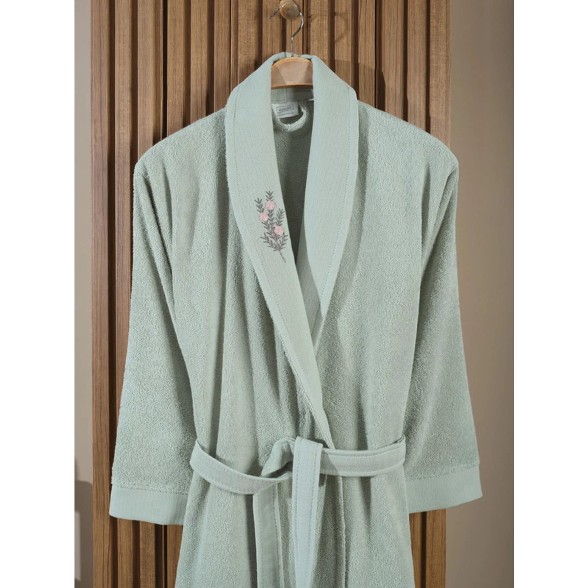 Manamo Tiny Rose Embroidered Bathrobe Cotton Cameo Green 2XL/3XL