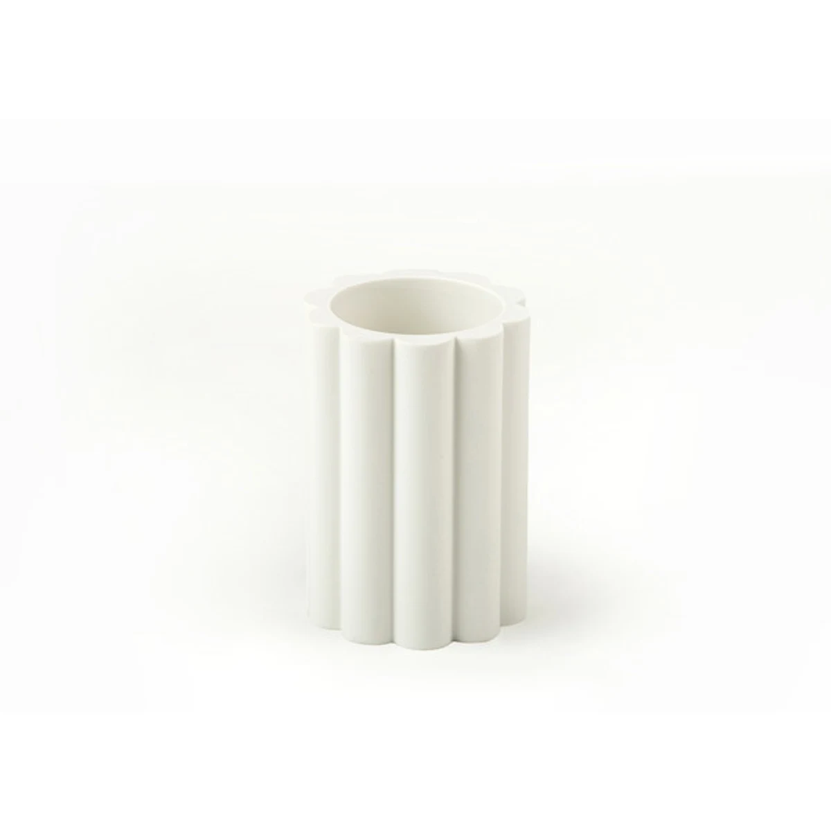 Manamo Tria Toothpaste Dispenser Polyresin Ecru  7.5x7.5x11 cm