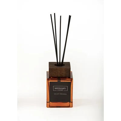 Manamo Velvet Hibiskus  Reed Diffuser With Wooden Cap  Brown 200 ml